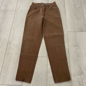 Vintage 90  Levi’s high waisted women jeans  size 9